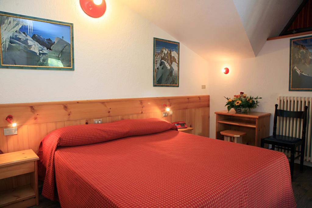 Albergo Le Marmotte Pré-Saint-Didier Eksteriør billede
