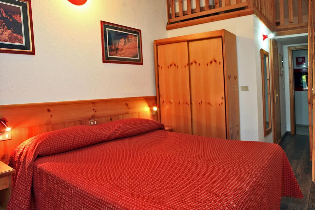 Albergo Le Marmotte Pré-Saint-Didier Eksteriør billede