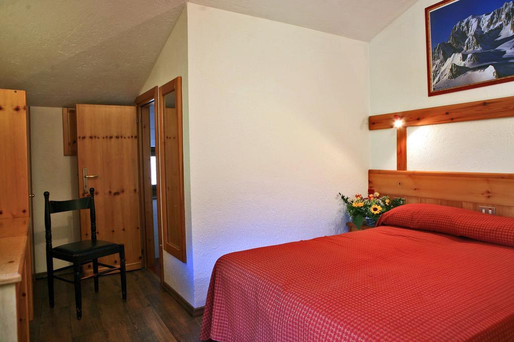 Albergo Le Marmotte Pré-Saint-Didier Eksteriør billede